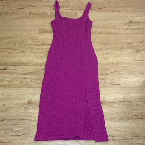 Le Lis Fuchsia Knit Midi Dress